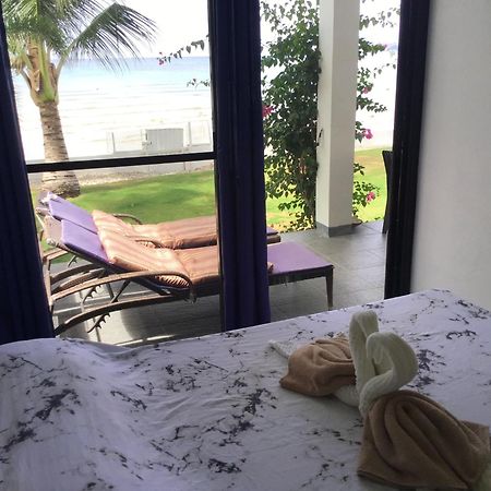 Bamboobeachvilla1 Ac New Oceanfront Pool Sunsetview Garden Kitchen Satellite Starlink Wi-Fi Dimiao Buitenkant foto
