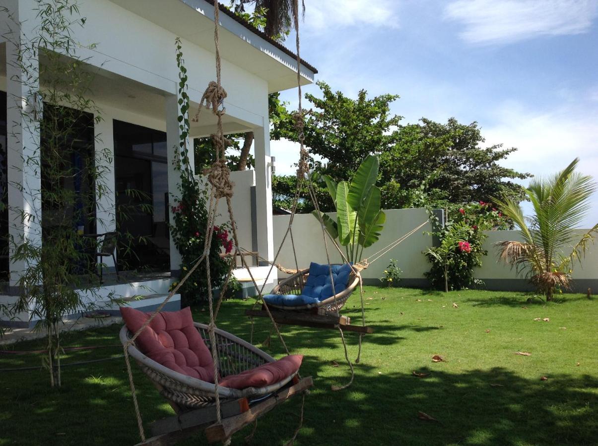 Bamboobeachvilla1 Ac New Oceanfront Pool Sunsetview Garden Kitchen Satellite Starlink Wi-Fi Dimiao Buitenkant foto
